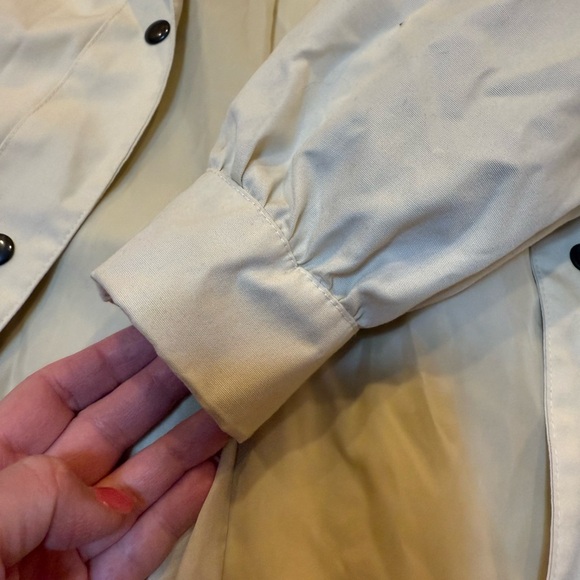 Women's Vintage Saxton Hall Cream Trench Coat size 7 - Picture 11 of 16